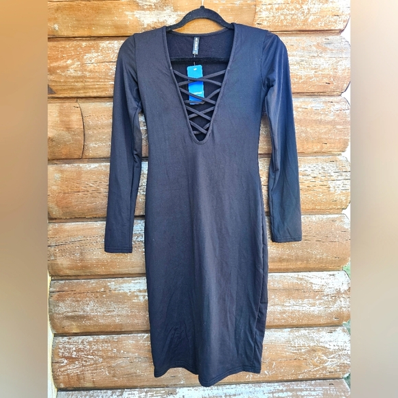 Allegrace Dresses & Skirts - Allegrace Butter Soft Black Bodycon Midi Vneck Caged Strappy Fleece Lined Dress